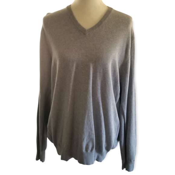 Izod Golf pullover sweater for men, in soft gray. - Picture 1 of 8